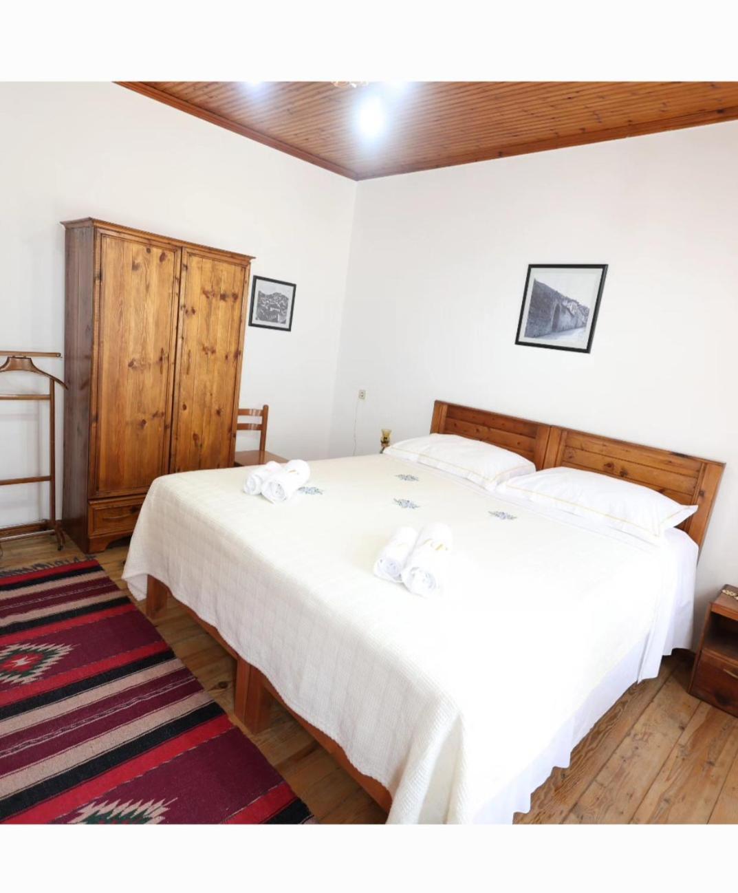 Guest House J.Prifti Berat Exterior foto