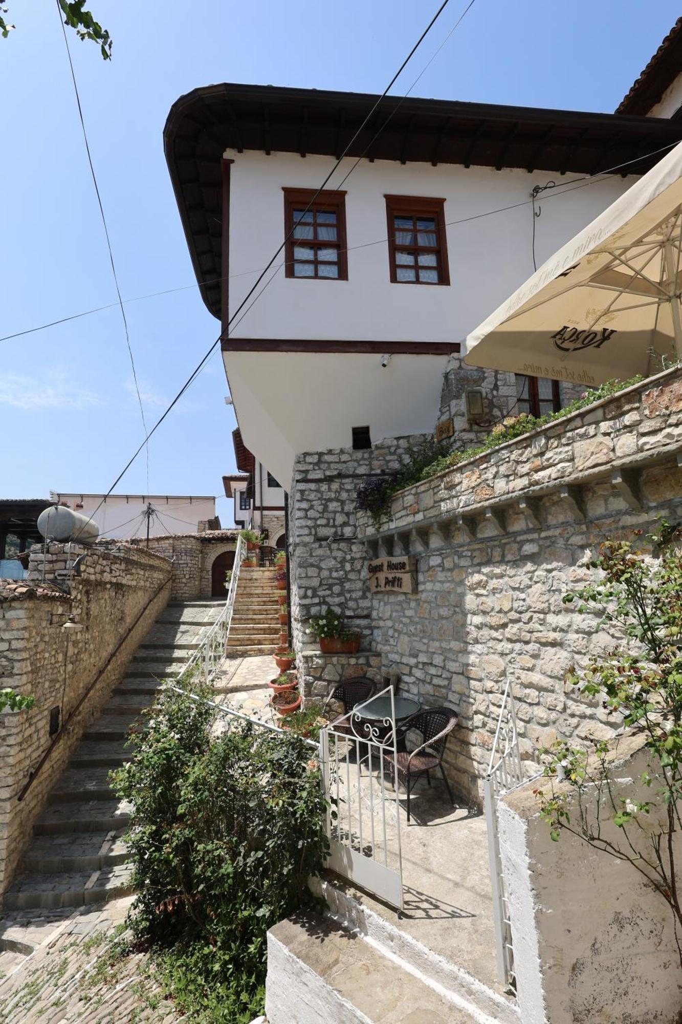 Guest House J.Prifti Berat Exterior foto