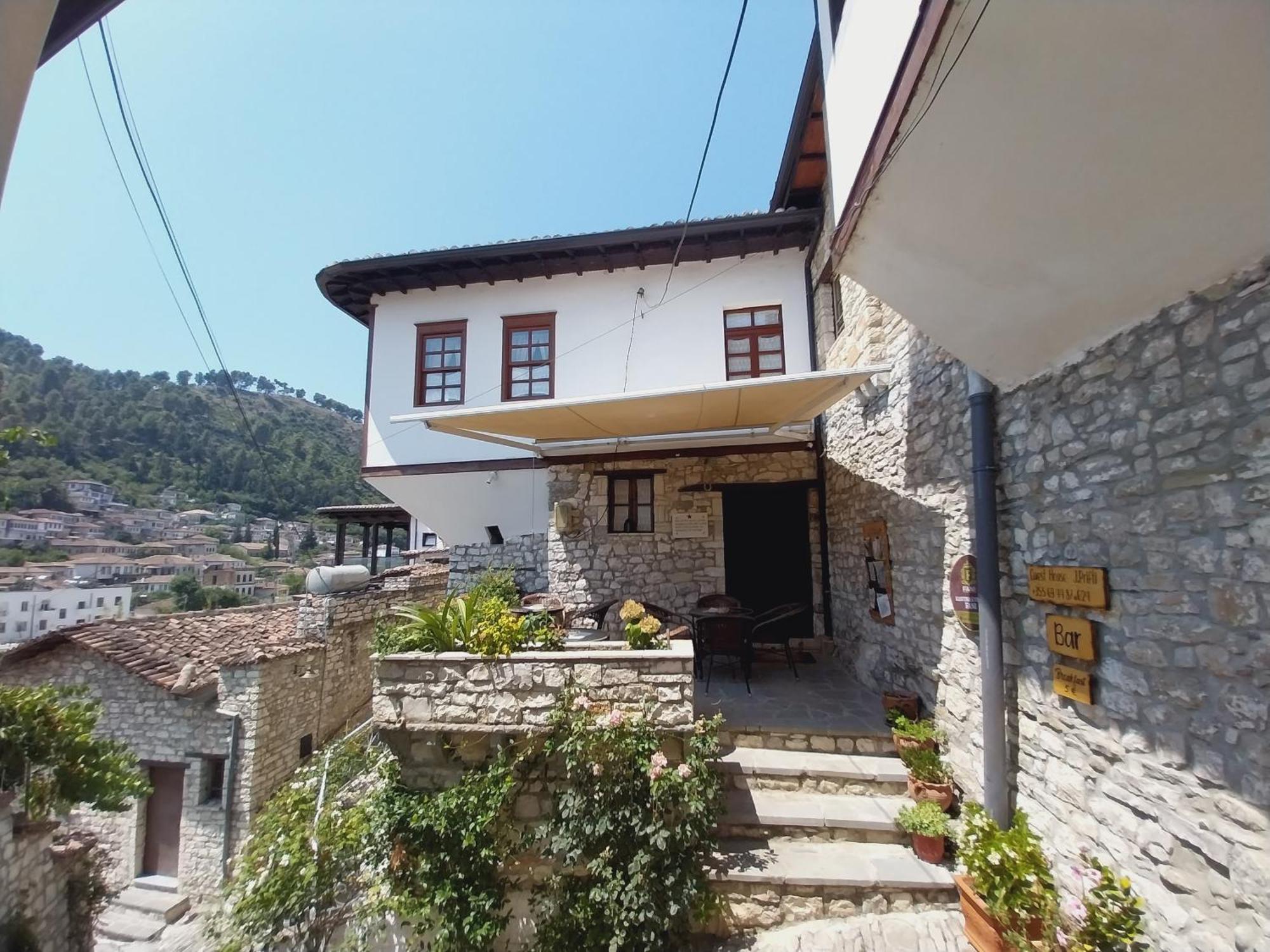 Guest House J.Prifti Berat Exterior foto