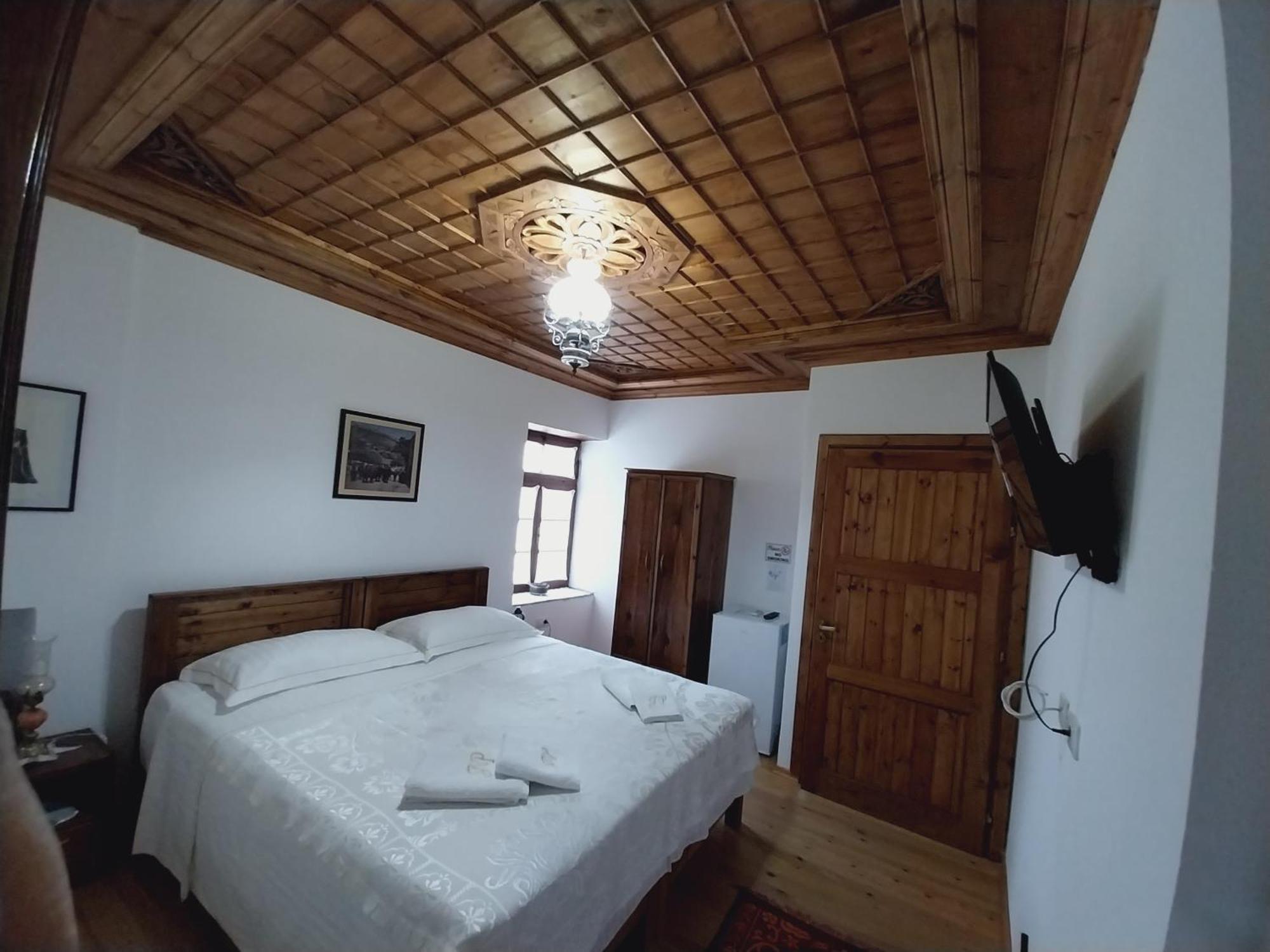 Guest House J.Prifti Berat Zimmer foto