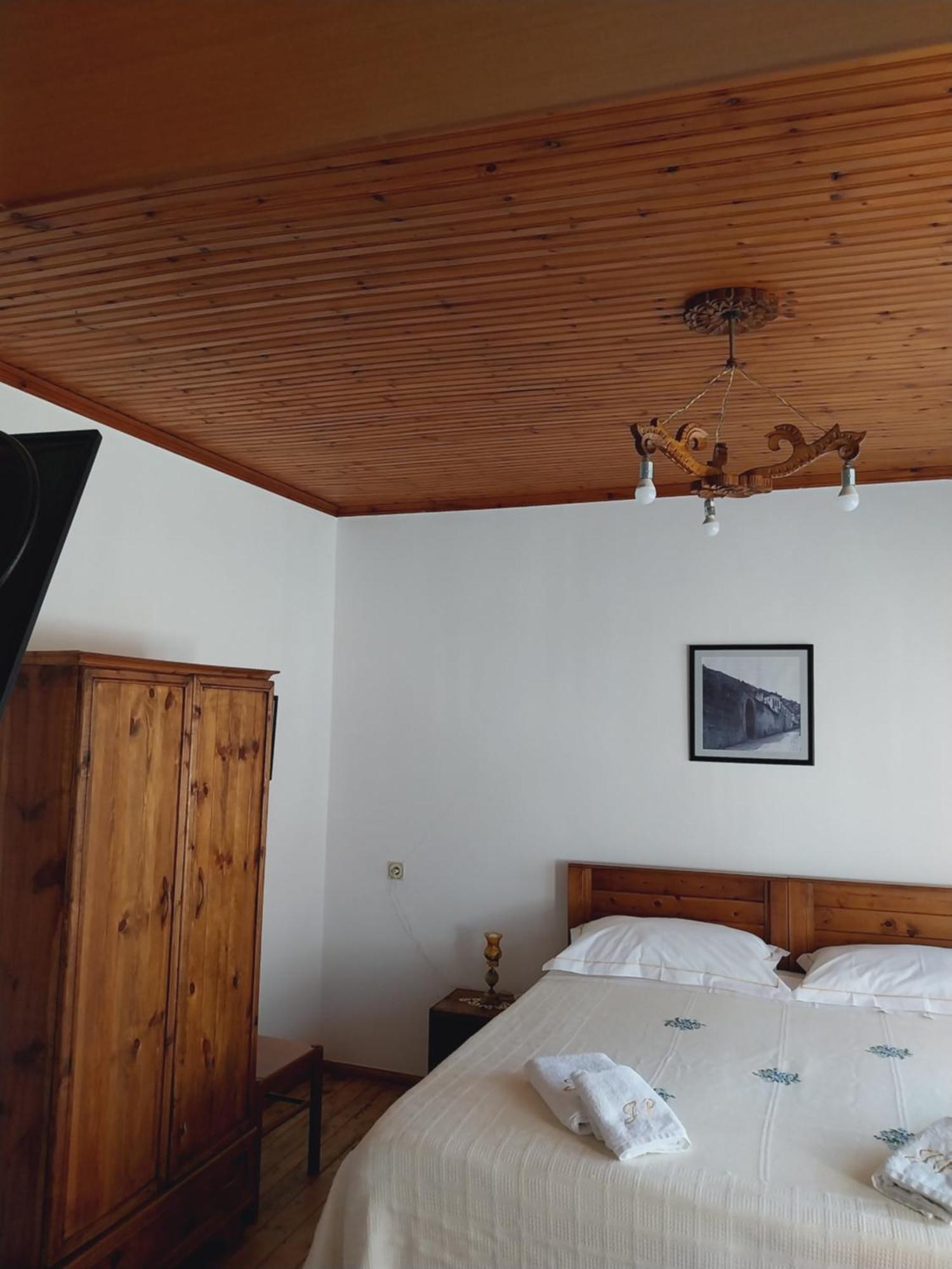 Guest House J.Prifti Berat Zimmer foto