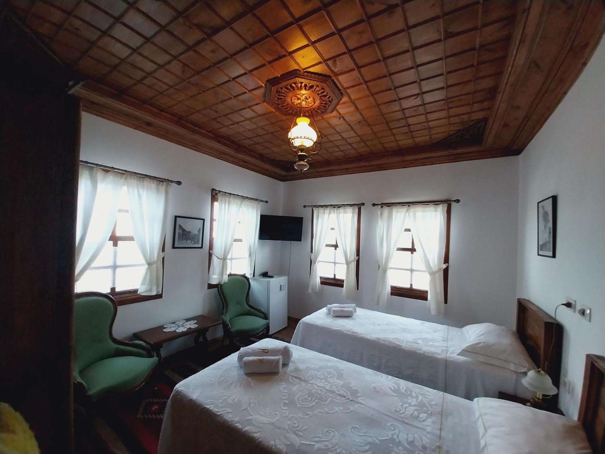 Guest House J.Prifti Berat Zimmer foto