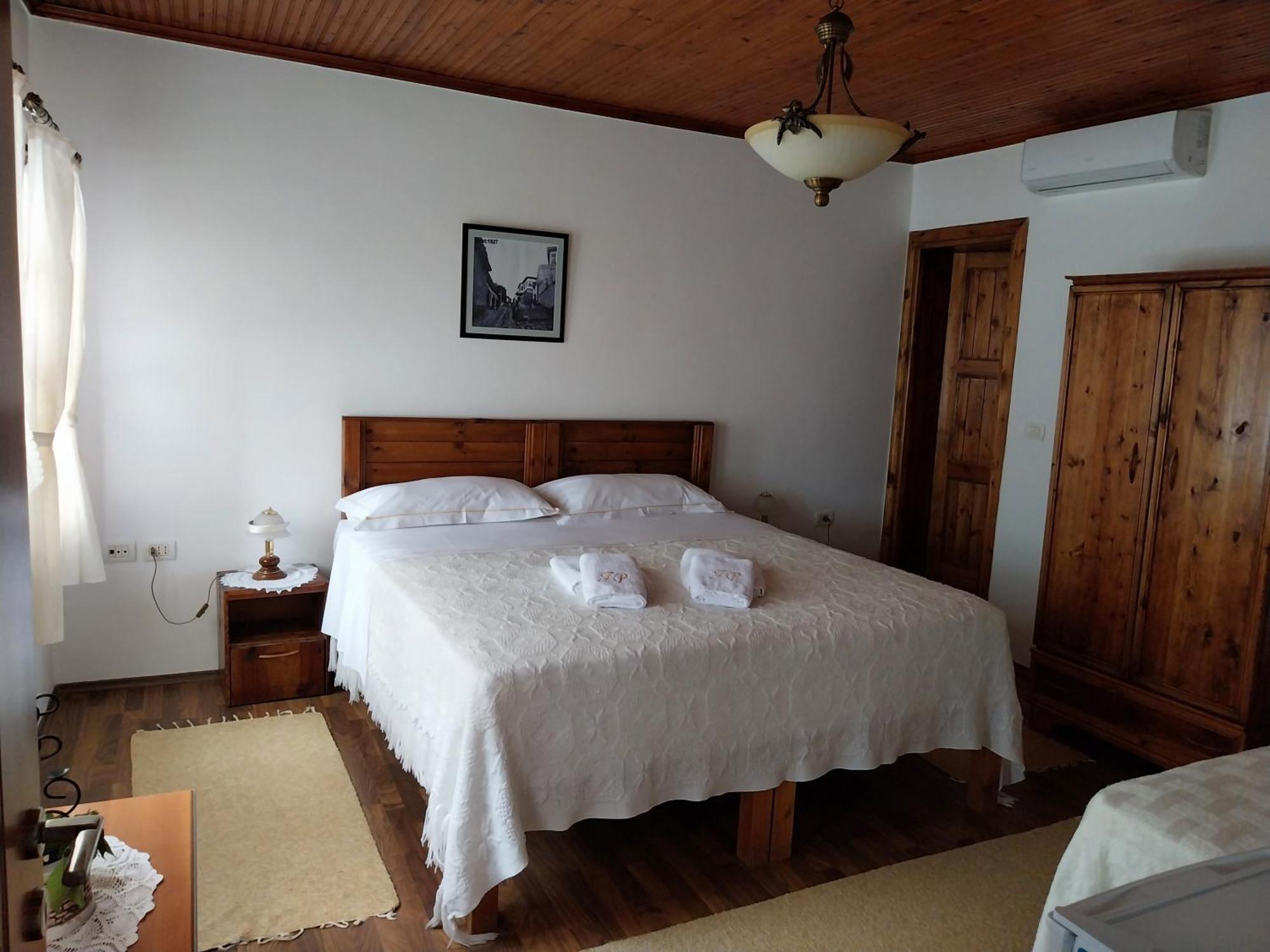 Guest House J.Prifti Berat Exterior foto