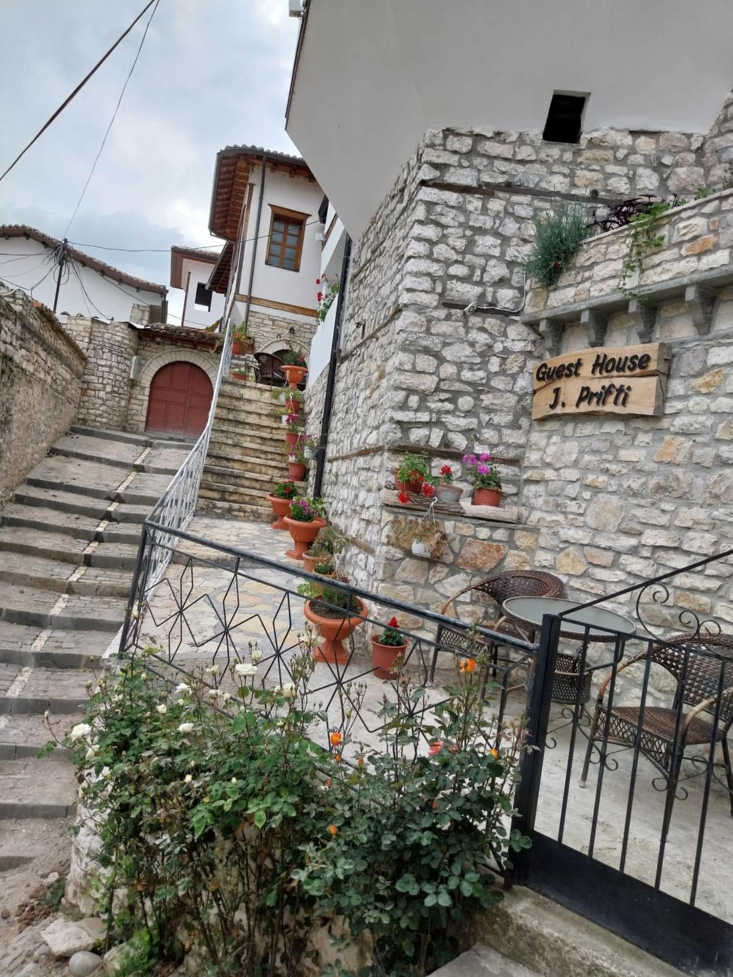 Guest House J.Prifti Berat Exterior foto